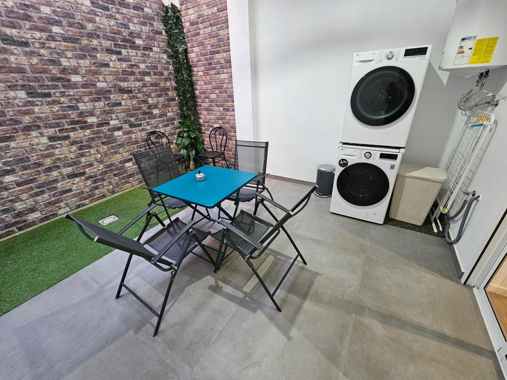 Bear Homes - Olimpia Suite Valencia Exterior foto